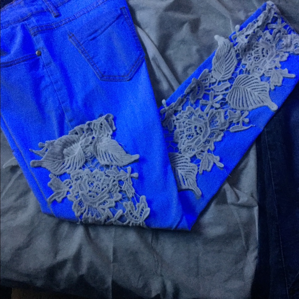 Blue jeans lace on leg